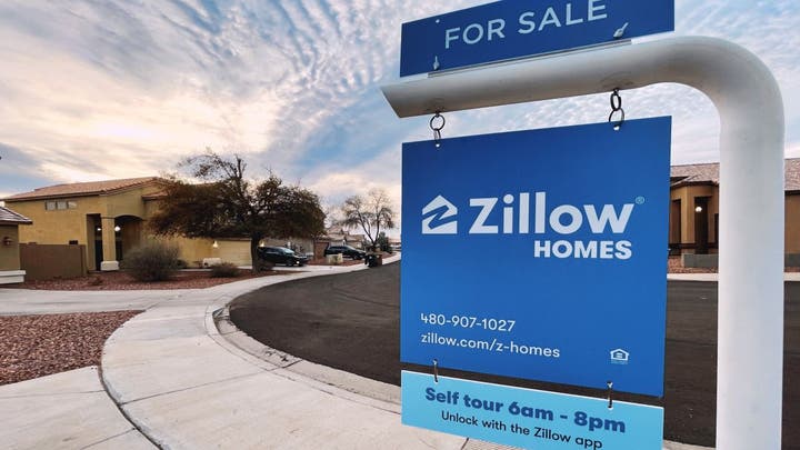 Zillow Offers exterior sign